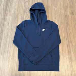 *NWT* Nike Sportswear Club Fleece Hoodie in Obsidian
